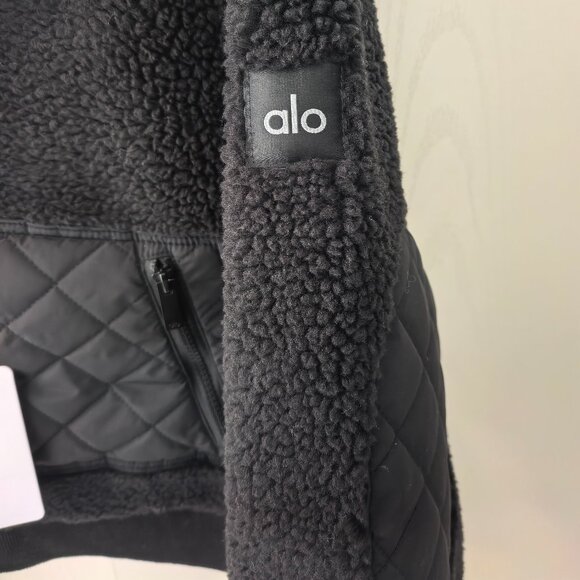 Alo Yoga Women's Black Sherpa Edge Bomber Jacket - Picture 4 of 7